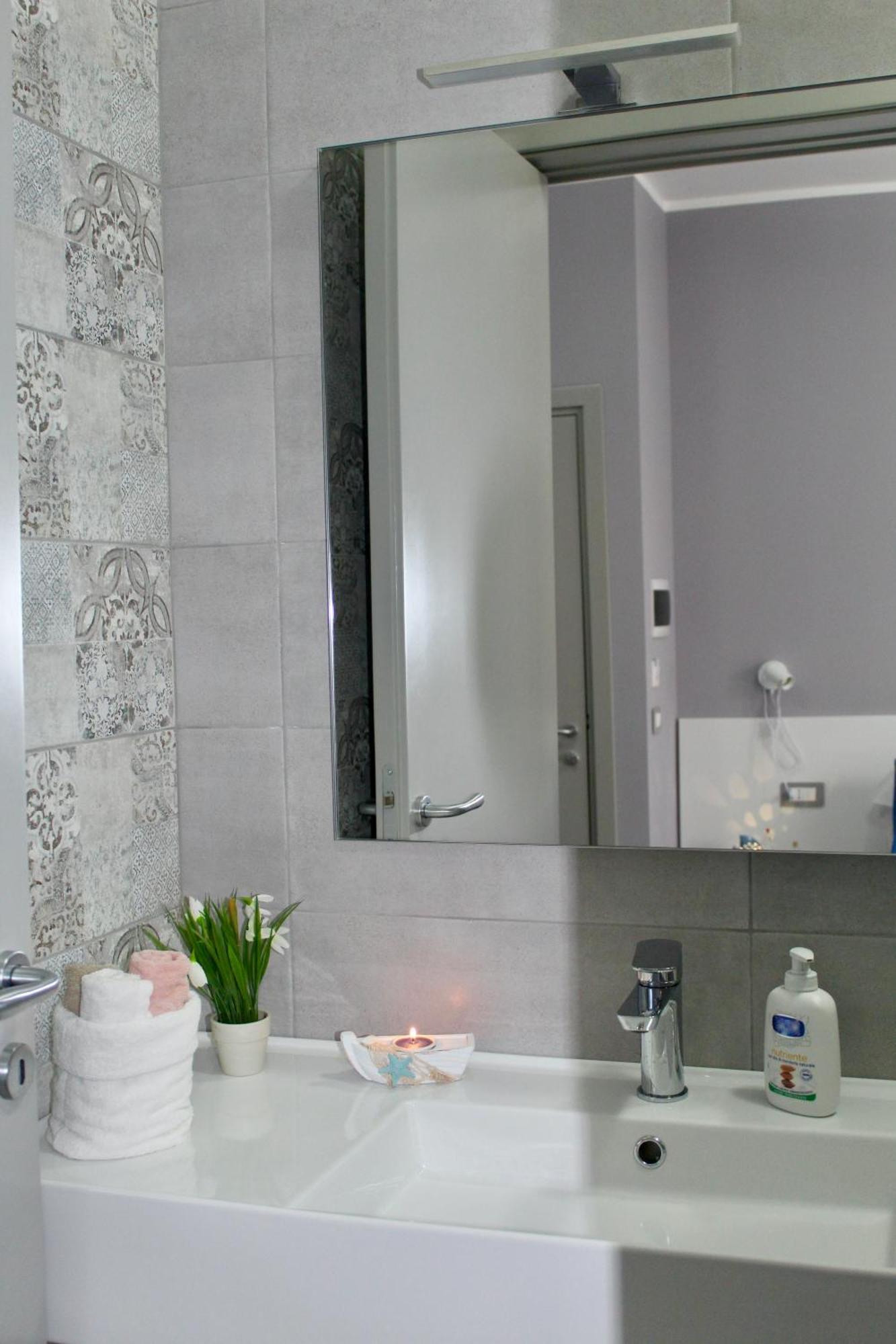 Leonardo Suites Шила Екстериор снимка
