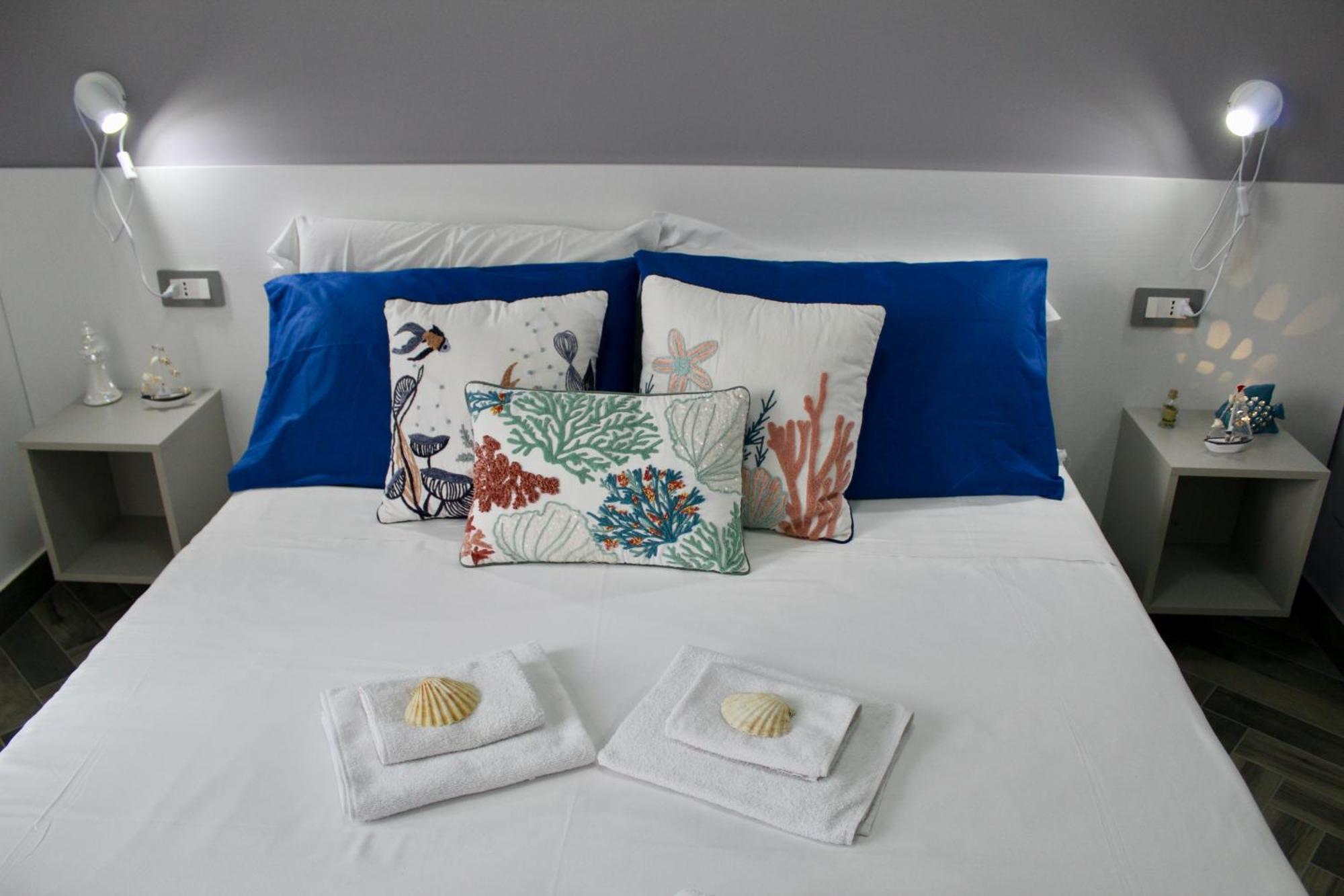 Leonardo Suites Шила Екстериор снимка