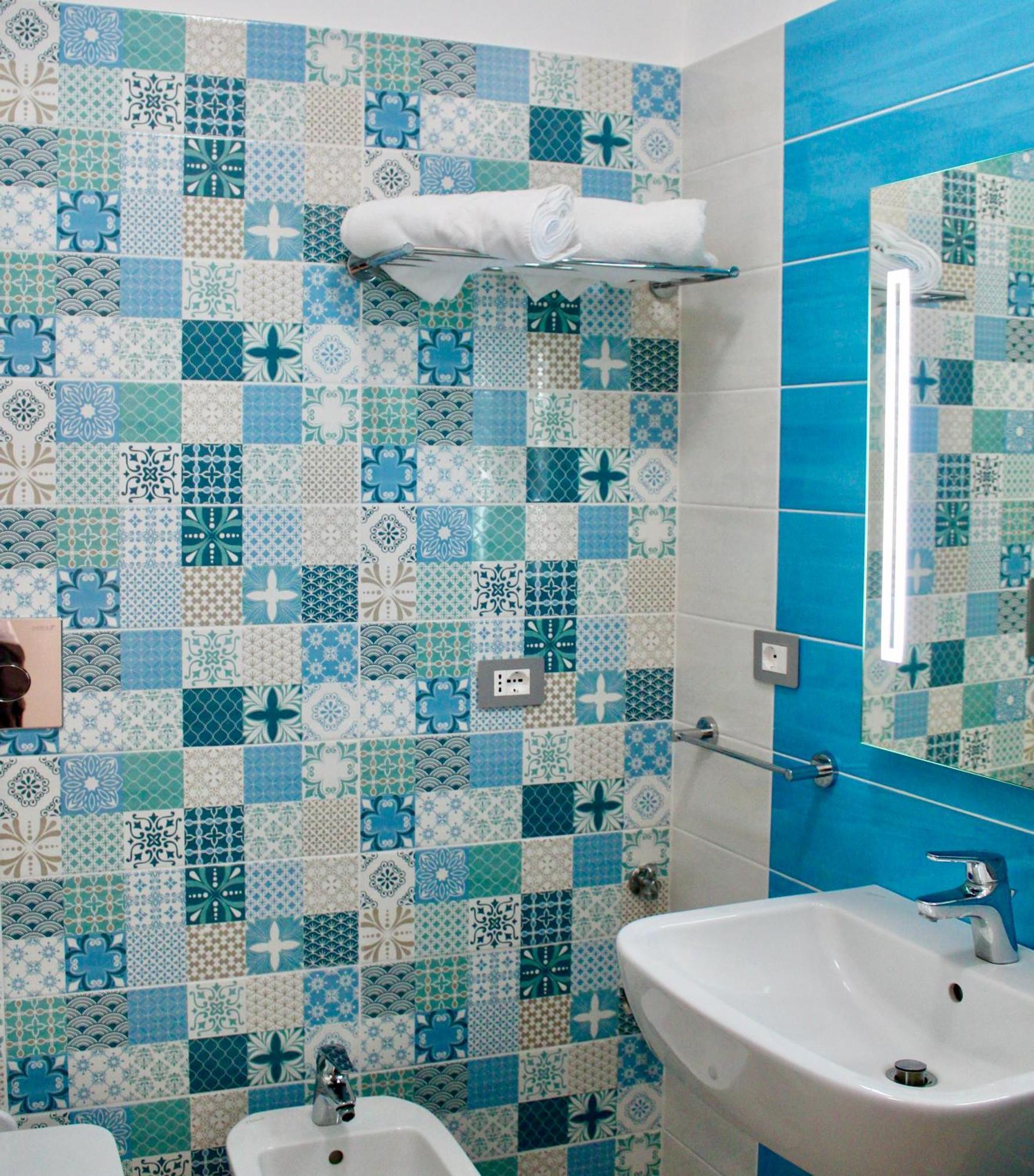 Leonardo Suites Шила Екстериор снимка